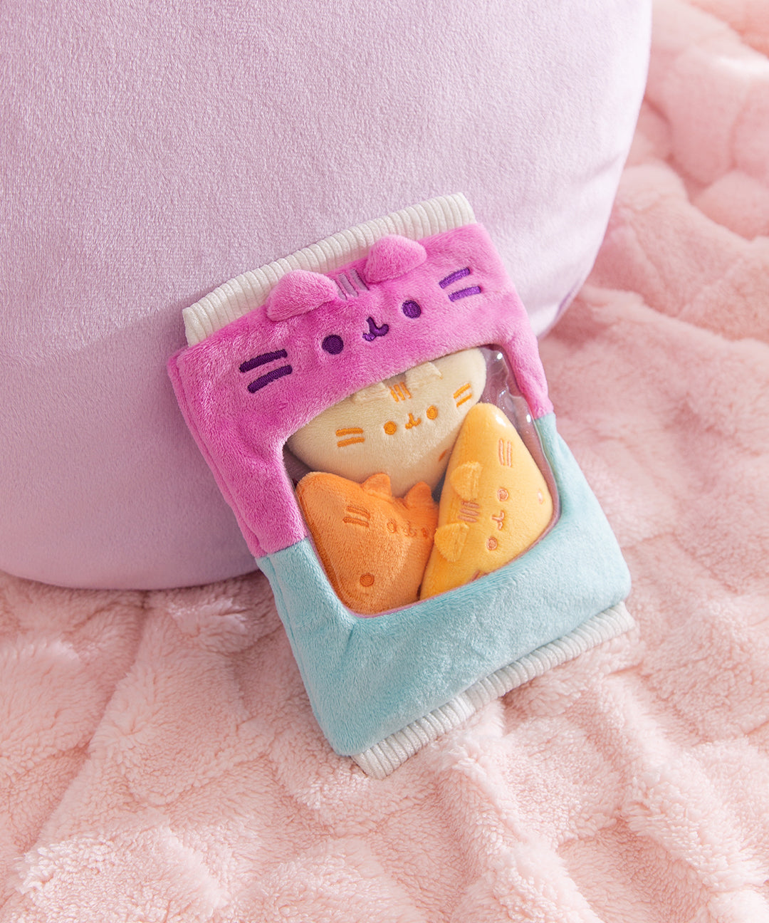 GamerPusheenBagofChipsPlush_003_web