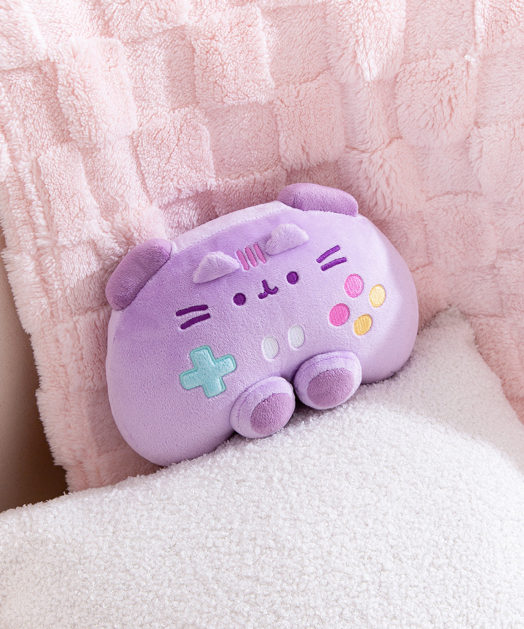 GamerPusheenControllerPlush_020_web