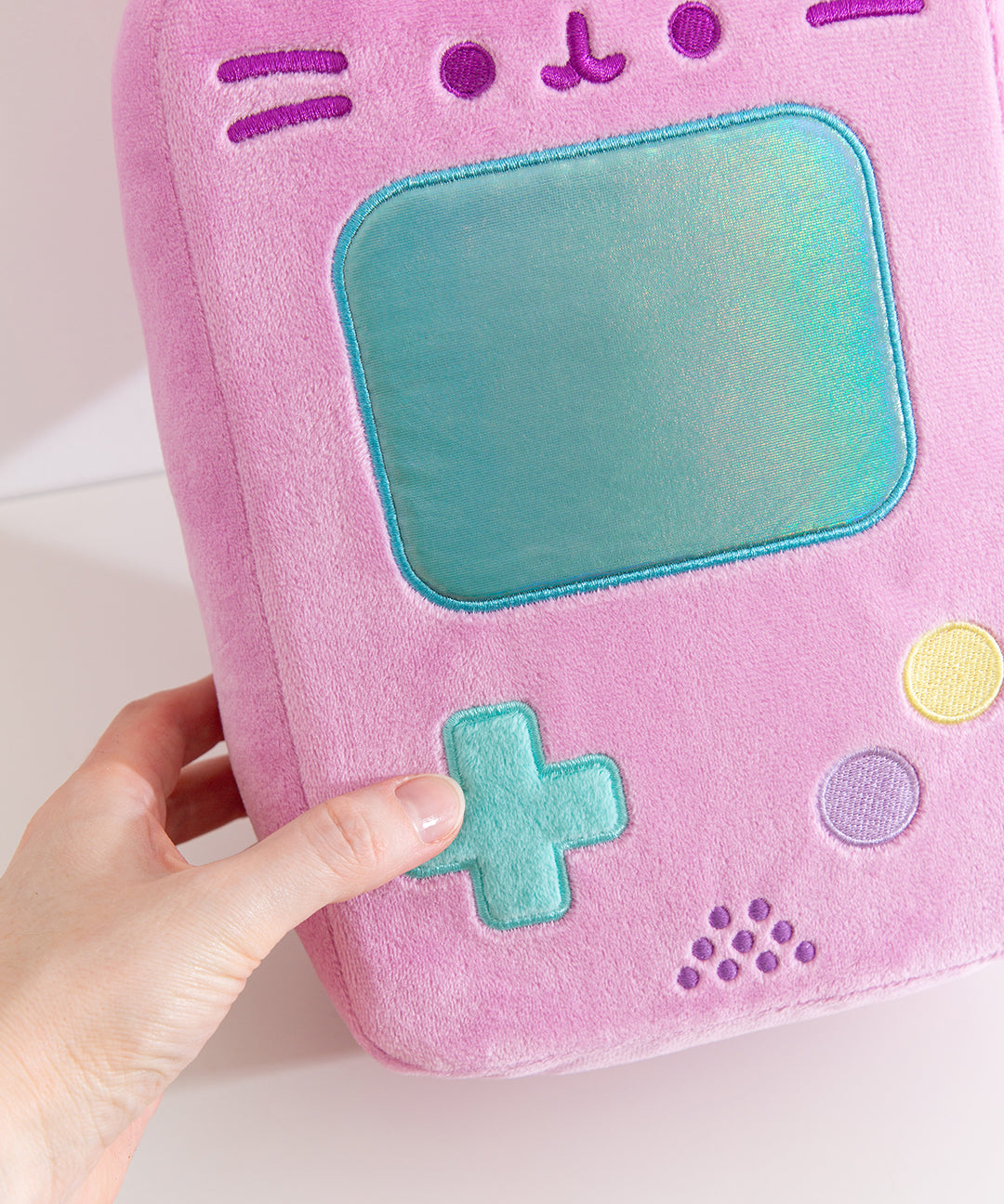 GamerPusheenHandheldConsolePlush_018_web