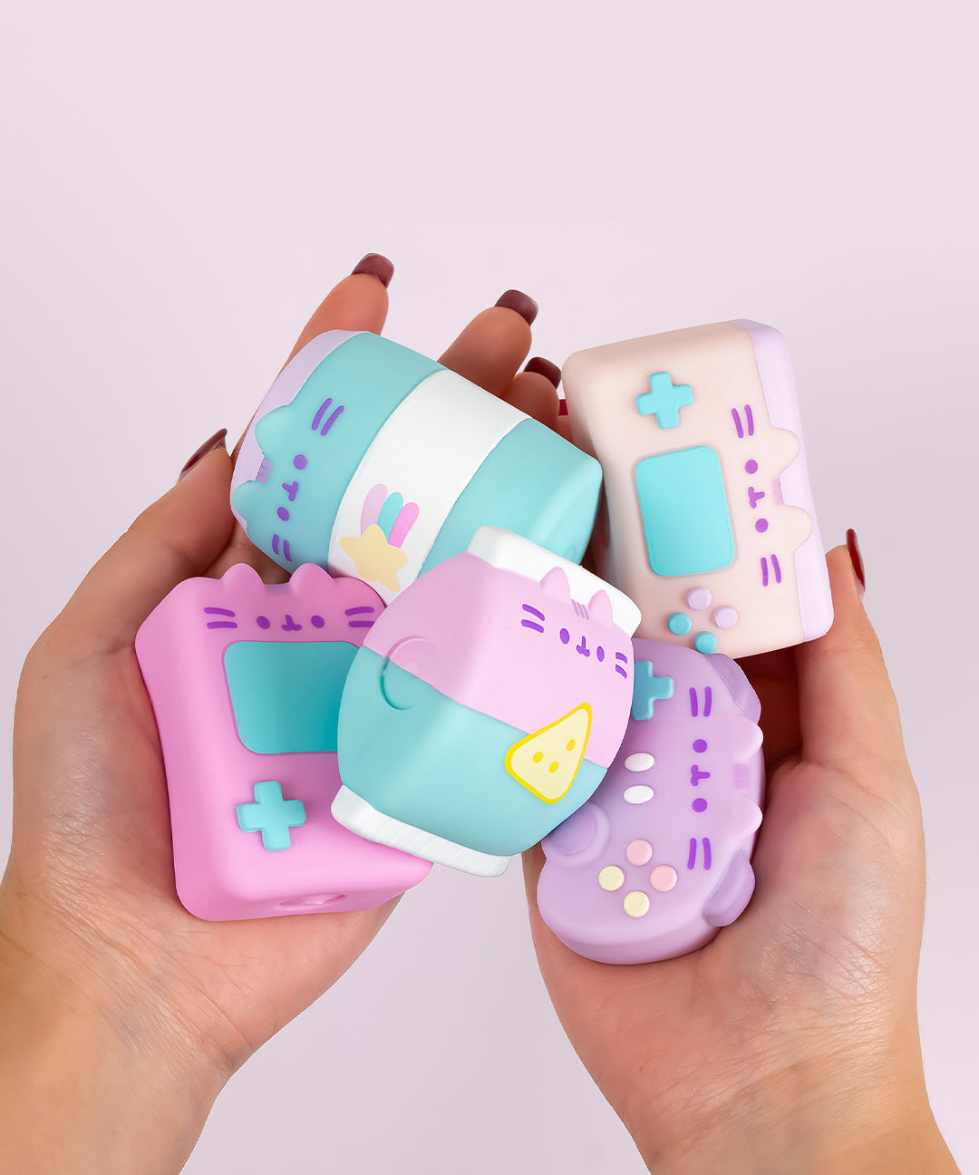 GamerPusheenSurpriseSquishy_002_WEB