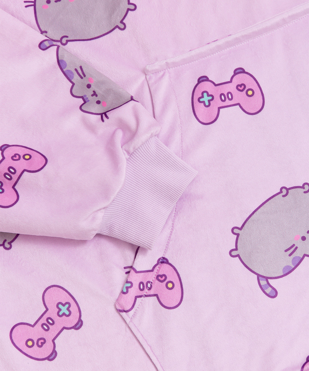 Gamer_Pusheen_Wearable_Blanket_Hoodie_003_WEB