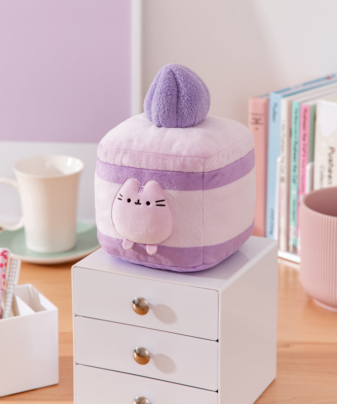 Lavender_Sponge_Cake_Squisheen_Plush_000_web