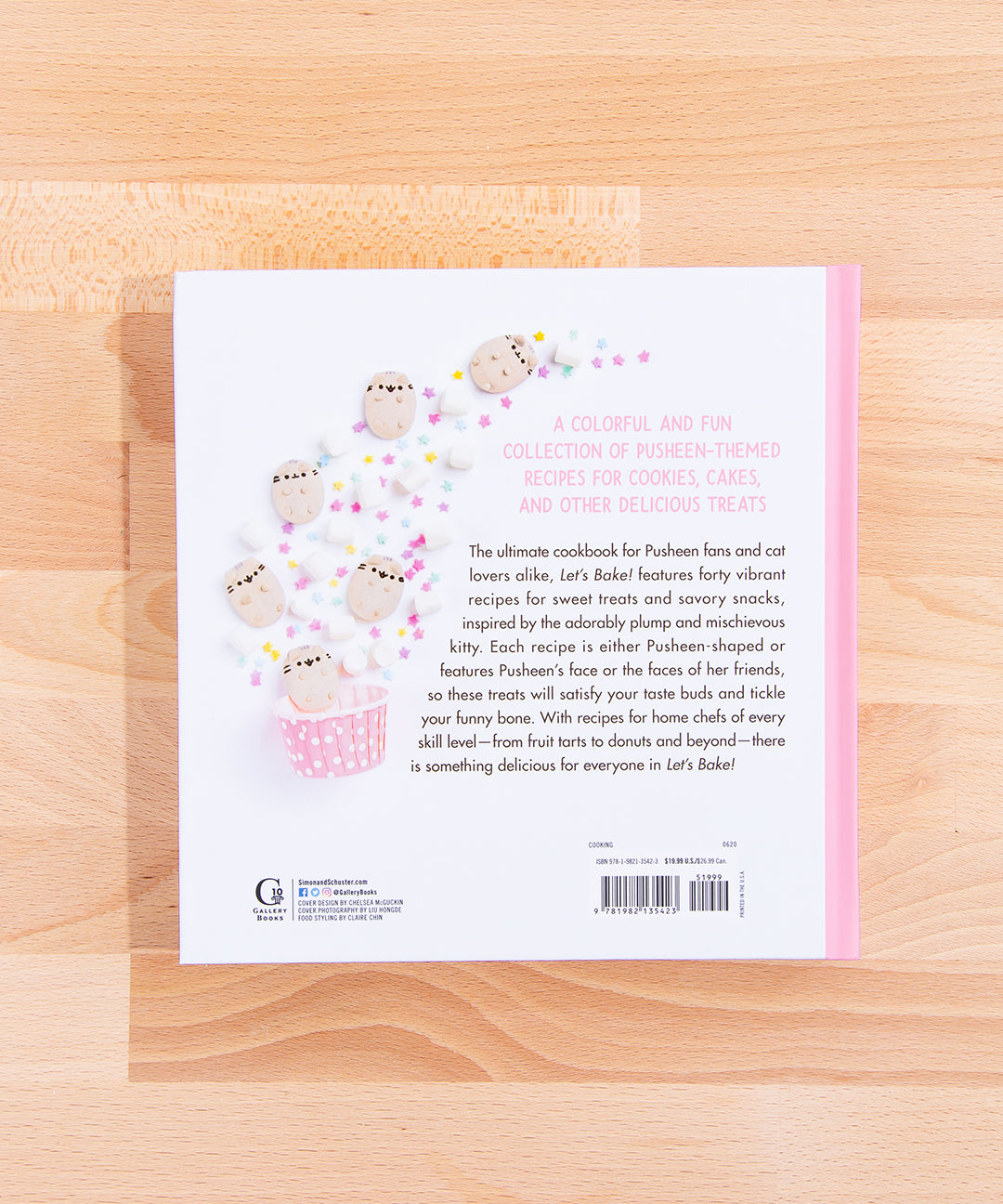 Lets_Bake_Pusheen_Cookbook_003_web
