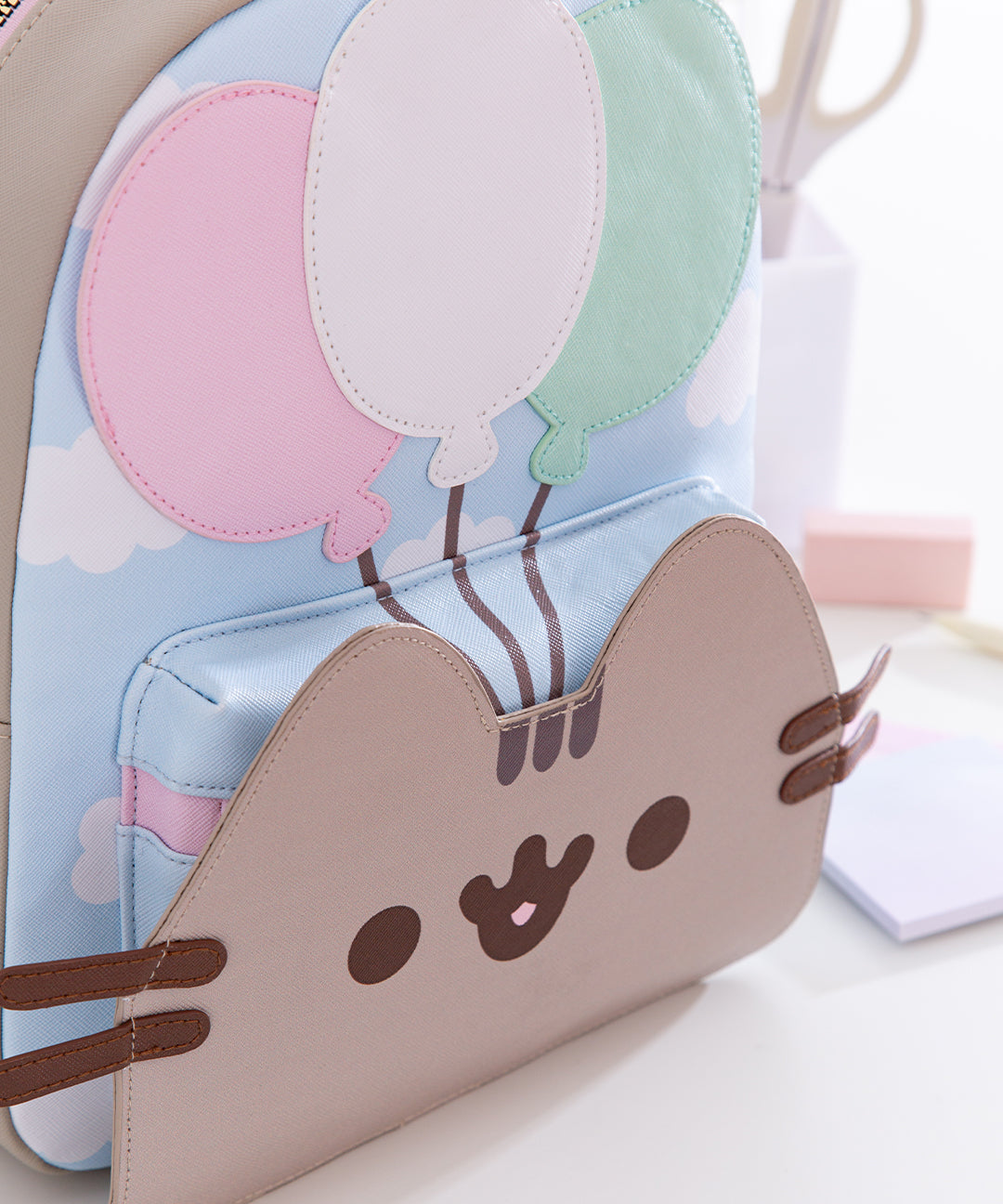 Pusheen15thAnniversaryBalloonsBackpack_005_web