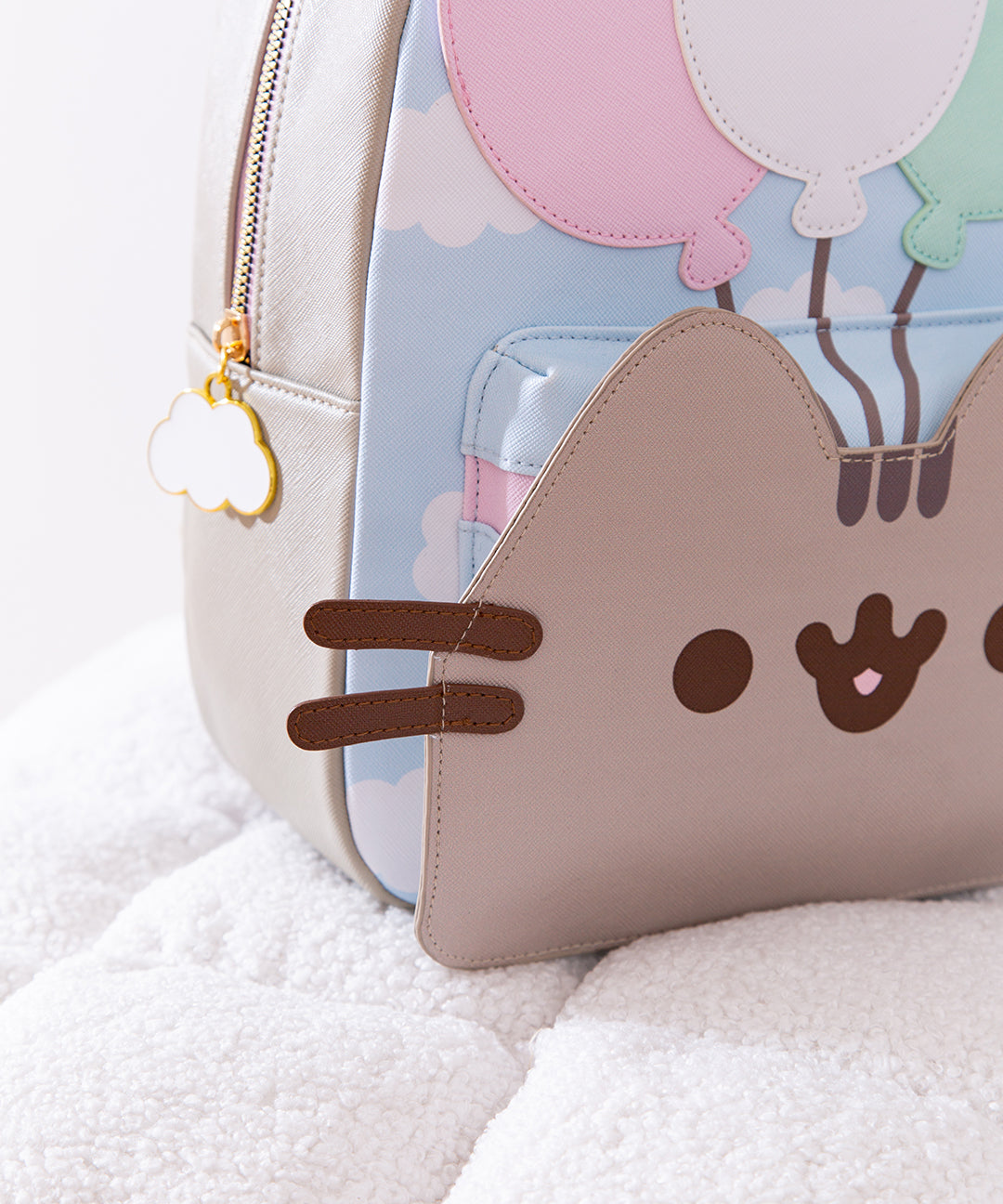 Pusheen15thAnniversaryBalloonsBackpack_011_web