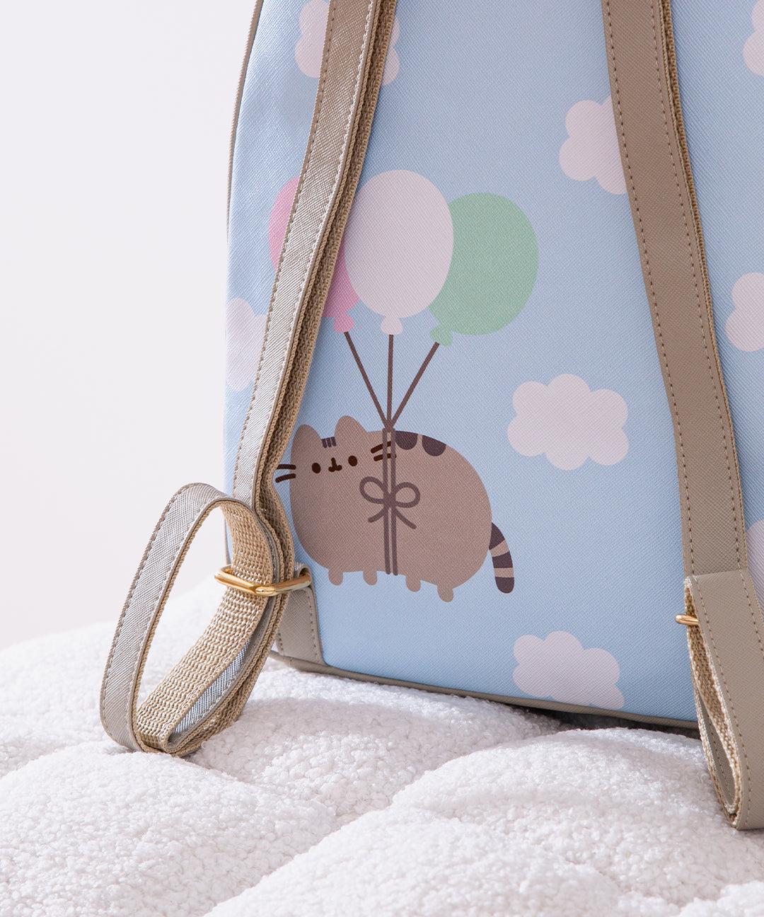 Pusheen15thAnniversaryBalloonsBackpack_014_web