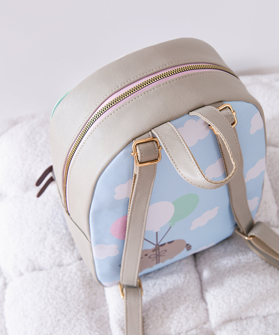 Pusheen15thAnniversaryBalloonsBackpack_015_web