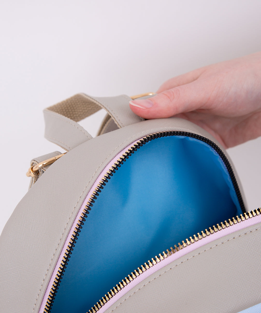 Pusheen15thAnniversaryBalloonsBackpack_022_web